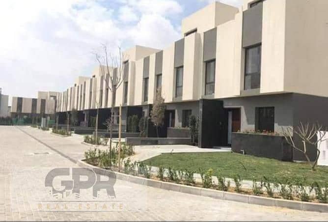 Finished townhouse villa for sale 240m Al Burouj Shourouk City with installments   تاون فيلا في الشروق  البروج