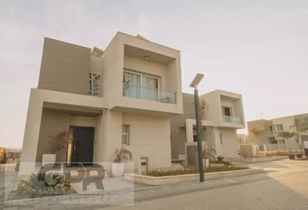 5 Bedroom Villa for Sale in 6th of October, Giza - 4f82eee0-6229-40d5-8818-5362e98a83ec. jpg