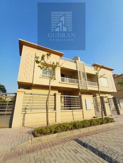 4 Bedroom Villa for Sale in Sheikh Zayed, Giza - 3. png