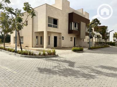 5 Bedroom Twin House for Sale in 6th of October, Giza - 09a41b8f-584b-419d-93f9-abe4ccae5cce_800x600. jpg