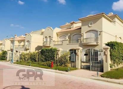 4 Bedroom Townhouse for Sale in New Capital City, Cairo - Villa Town House ready to move for sale in La vista City New Cairo