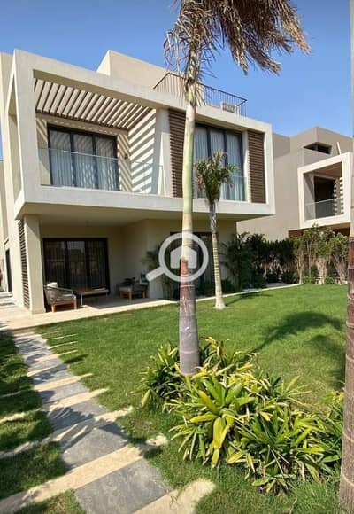 4 Bedroom Townhouse for Sale in New Heliopolis, Cairo - أخر تاون للبيع 315م استلام فوري في سوديك ايست التجمع الخامس