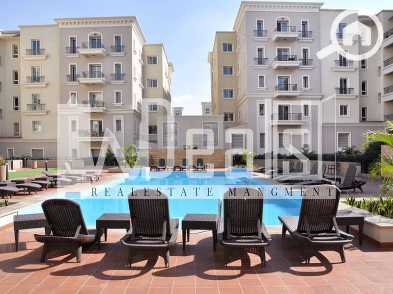 9 outdoor_pool_-_accommodation_in_Cairo_Mivida_by_Axxodia_apartment_rentals_New_Cairo. jpg