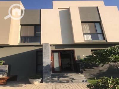 4 Bedroom Townhouse for Sale in Shorouk City, Cairo - a52acb11-c434-4e82-8f22-db491e1c95e0. jpg