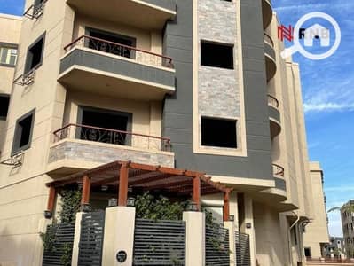 3 Bedroom Flat for Sale in New Cairo, Cairo - bc86ced1-d380-4223-95d7-b400b4f10530. jpg