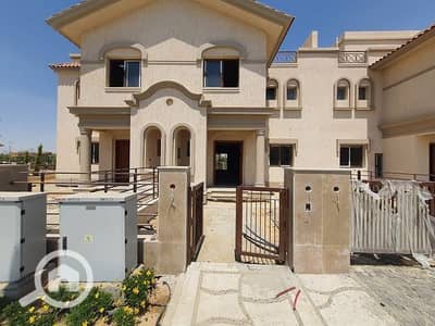 4 Bedroom Villa for Sale in Madinaty, Cairo - IMG-20240611-WA0061. jpg