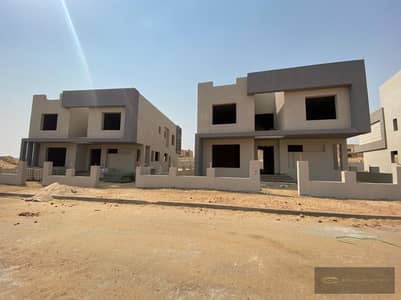 5 Bedroom Villa for Sale in 6th of October, Giza - 45fd56e7-29b2-4485-b5bb-a3a0fc4efaaf. jpg