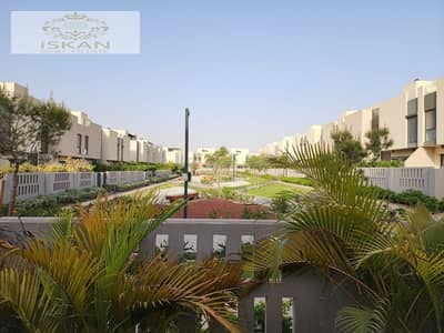 4 Bedroom Townhouse for Sale in Shorouk City, Cairo - 0d9bb6f3-62a4-48dd-bfc0-f598ee9d9c92_1_11zon. jpg