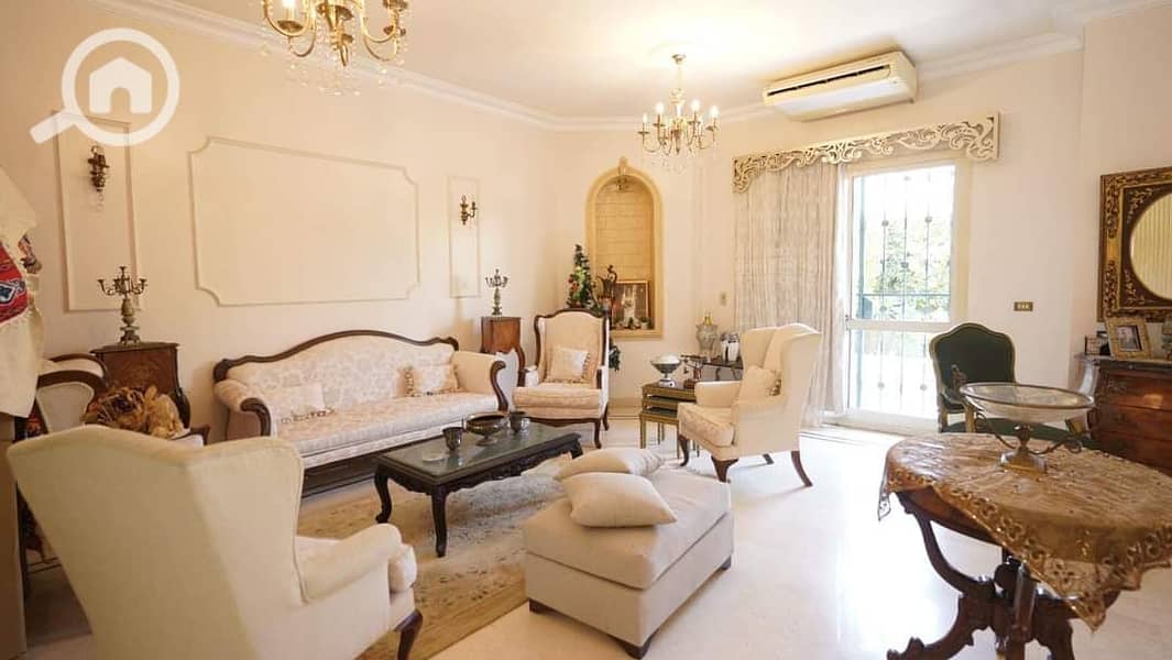 Townhouse villa for sale in Sheikh Zayed, Hadayek Al-Munhadsin Compound, with distinctive finishing