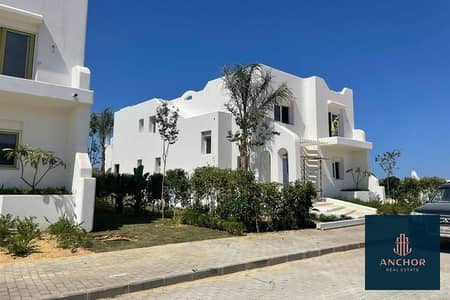 3 Bedroom Chalet for Sale in North Coast, Matruh - liv5_900x600. jpg