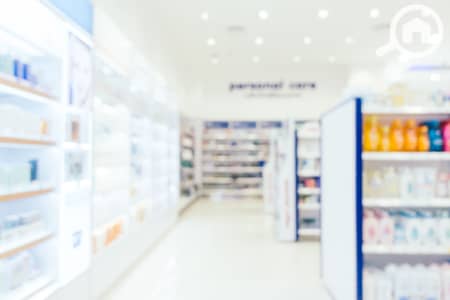 صيدليه  للبيع في العبور، القاهرة - abstract-blur-defocused-pharmacy-drug-store. jpg