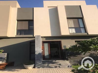 4 Bedroom Townhouse for Sale in Shorouk City, Cairo - a52acb11-c434-4e82-8f22-db491e1c95e0. jpg