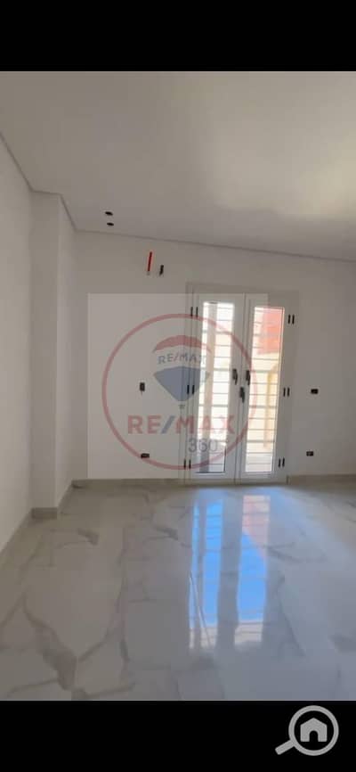 3 Bedroom Apartment for Sale in 6th of October, Giza - 3dc75ac4-00fb-4c43-885c-6620e63664d4 - Copy. jpg