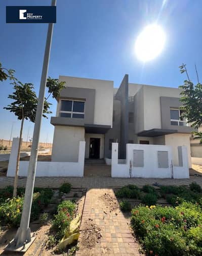 3 Bedroom Twin House for Sale in 6th of October, Giza - ,ugfwed. PNG