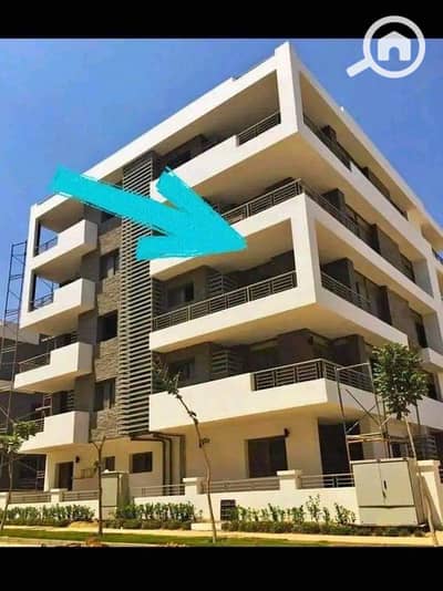 3 Bedroom Flat for Sale in New Cairo, Cairo - 165 sqm apartment for sale in installments minutes from Cairo Airport