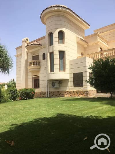 5 Bedroom Villa for Sale in New Cairo, Cairo - فيلا للبيع في التجمع الاول بدفعه اولي || 1.600. 000 || استلام قريب