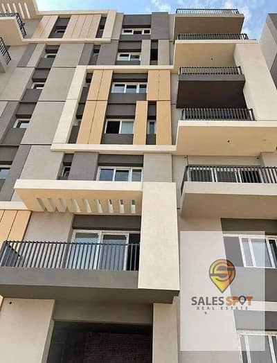 2 Bedroom Flat for Sale in Mostakbal City, Cairo - فرصه اخر شقه بالتقسيط 165م بحرى لوكيشن حلو جداا دور متكرر فى كمبوند هاب تاون Hap Town حسن علام Hassan allam مدينه المستقبل