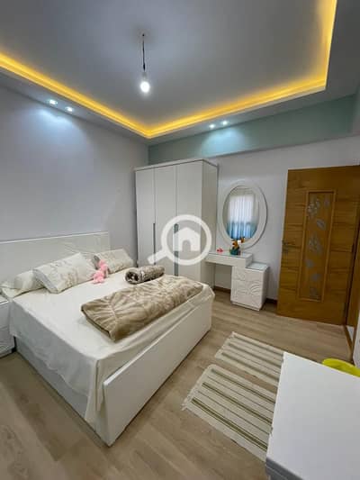 4 Bedroom Flat for Sale in Sheikh Zayed, Giza - 1. jpg