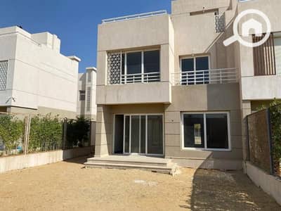 5 Bedroom Villa for Sale in Sheikh Zayed, Giza - IMG-20240908-WA0022. jpg