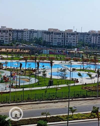 2 Bedroom Apartment for Sale in Madinaty, Cairo - اعلى تميز بفيو مفتوح واجمالى قديم تملك ١٠٠ م فيو النادى