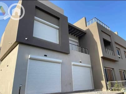 5 Bedroom Townhouse for Sale in Sheikh Zayed, Giza - WhatsApp Image 2024-09-16 at 12.11. 31 PM. jpeg