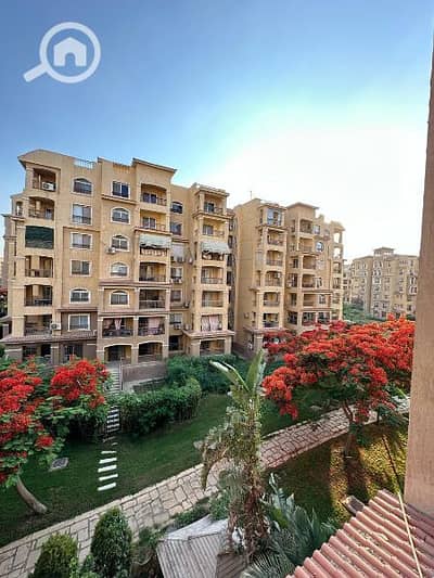 2 Bedroom Flat for Sale in Madinaty, Cairo - ١٠٠ م المراحل الاولى اعلى التشطيبات الخاصة وجاردن فيو