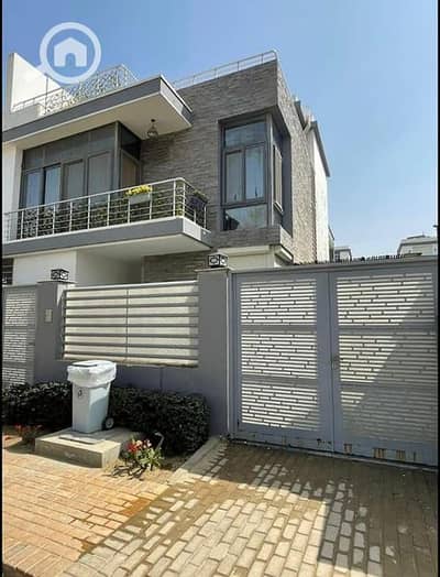 7 Bedroom Villa for Sale in New Cairo, Cairo - 328254706_727047229037543_7170950295009854994_n. jpg