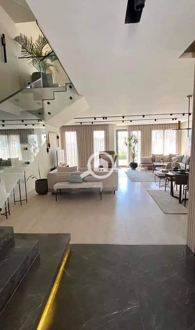 5 Bedroom Villa for Sale in New Heliopolis, Cairo - فيلا. jpg