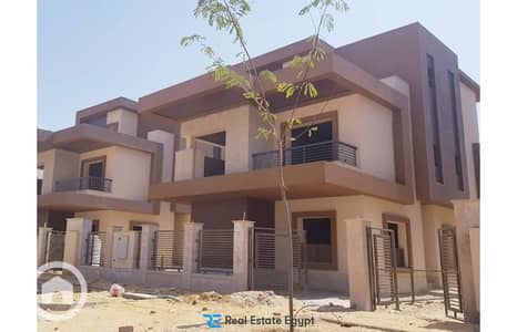 5 Bedroom Villa for Sale in 6th of October, Giza - 873-in-cairo-west-alex-desert-road-new-giza-compound-7GPXtt4Tfu. jpg