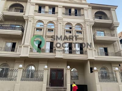 3 Bedroom Flat for Sale in New Cairo, Cairo - a8005f17-8ff8-4962-ae56-e867a65e5a92. jpg