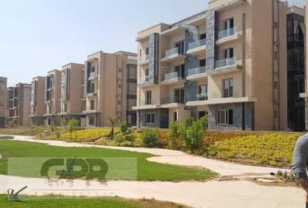 2 Bedroom Apartment for Sale in New Cairo, Cairo - Apartment For Sale Ready To Move in Galleria IN Fifth Settlement  - شقة للبيع استلام فوري في جاليريا التجمع الخامس في قلب الجولدن سكوير