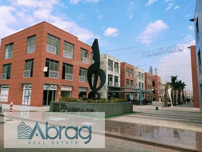 Commercial Building for Sale in Sheikh Zayed, Giza - For sale, a commercial store in Sheikh Zayed, finished in The Courtyard