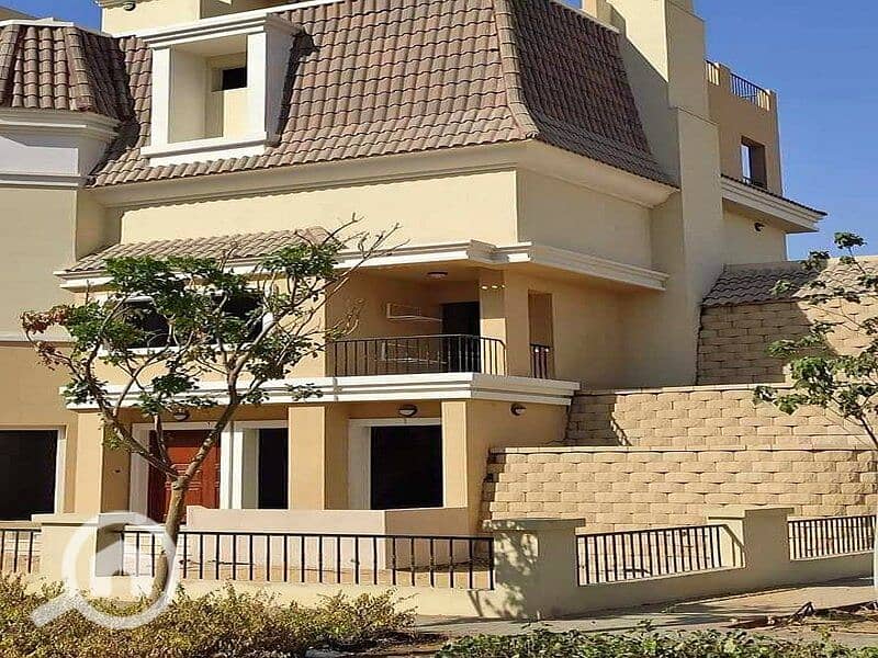 Villa for sale in the city wall at the price of an apartment  فيلا للبيع سور بسور مدينتى بسعر شقه