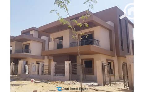 5 Bedroom Villa for Sale in 6th of October, Giza - 873-in-cairo-west-alex-desert-road-new-giza-compound-7GPXtt4Tfu. jpg