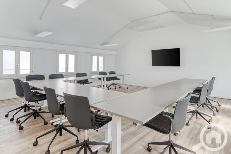 6 Regus Riva Gulli 5740 Trieste Italy Large Meeting Room Without People. jpg