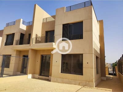 3 Bedroom Twin House for Sale in Sheikh Zayed, Giza - 300a55a2-31eb-46fd-b8c6-218098df6688. jfif. jpg