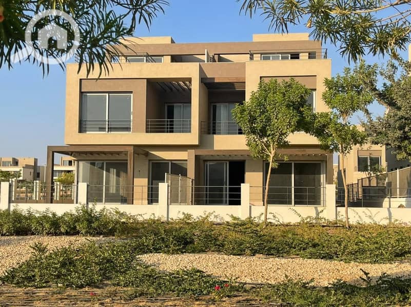 افخم واخر فيلا للبيع في بالم هيلز نيو كايرو استلام فورري The most luxurious and last villa for sale in Palm Hills New Cairo, immediate receipt