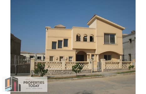 6 Bedroom Villa for Sale in 6th of October, Giza - 2. jpg