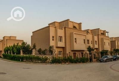 3 Bedroom Townhouse for Sale in Sheikh Zayed, Giza - El-Karma-Residences-15. jpg