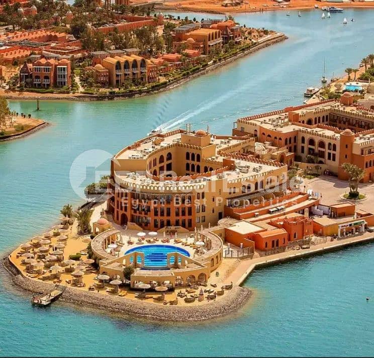 2 gouna2. PNG