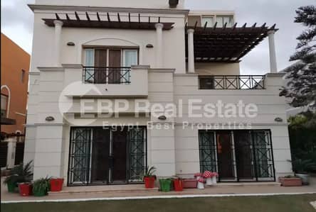 3 Bedroom Townhouse for Sale in Sheikh Zayed, Giza - 1oFifyVpJbhKkscU. jpg