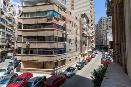 شقة 3 غرف نوم للبيع في سموحة، الإسكندرية - 1. jpg