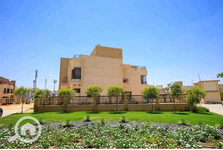 4 Bedroom Townhouse for Sale in Sheikh Zayed, Giza - استلم فورا Family house لقطه بالشيخ زايد بالتقسيط أمام امريكانا بلازا