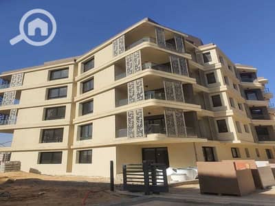 3 Bedroom Flat for Sale in 6th of October, Giza - IMG-20240506-WA0030. jpg