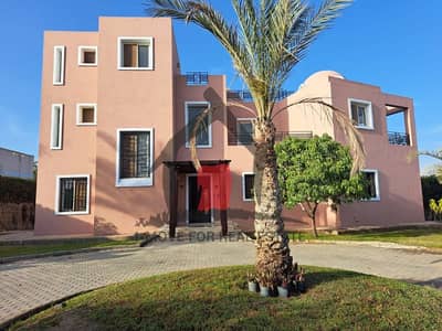 5 Bedroom Villa for Sale in Sheikh Zayed, Giza - 3f9f9d20-bc67-4ad0-878f-9c6f0d25b291. jfif. jpg