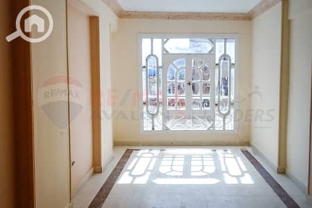 3 Bedroom Apartment for Rent in Azarita, Alexandria - 1. JPG