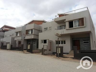 3 Bedroom Flat for Sale in Sheikh Zayed, Giza - fc671d46-a3b4-4b17-bb2f-d5c806a0f9f2. jpeg