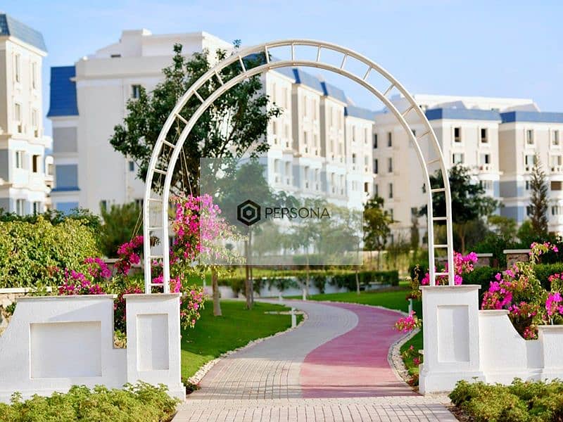 8 Mountain view Hyde park Entrance gate. jpg