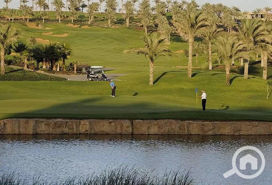 10 Golf-Area-in-Katameya-Dunes. jpg