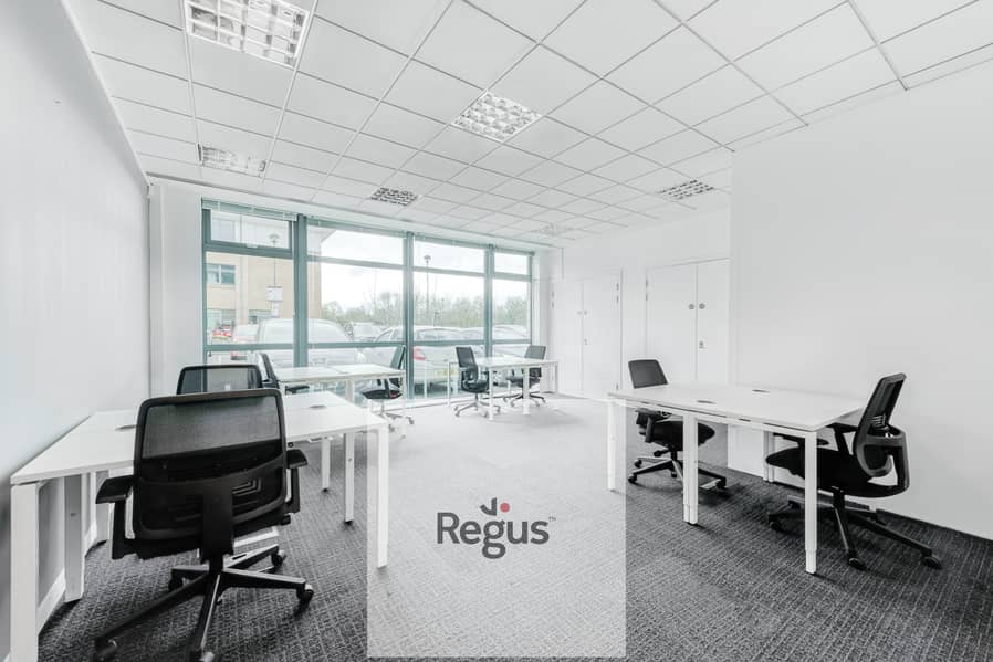 Regus Quatro House 216 Frimley UK Large Office 1. jpg